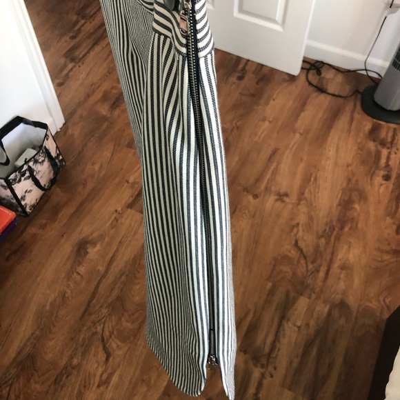 Striped Blue and White Pencil Skirt - Picture 4 of 4